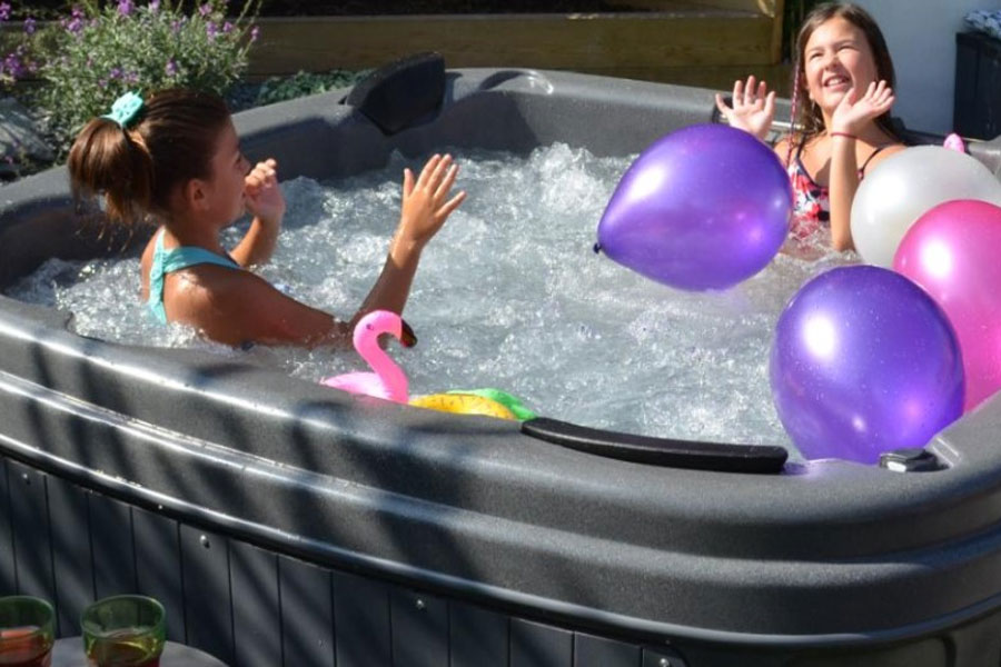 Zunanji masažni bazen